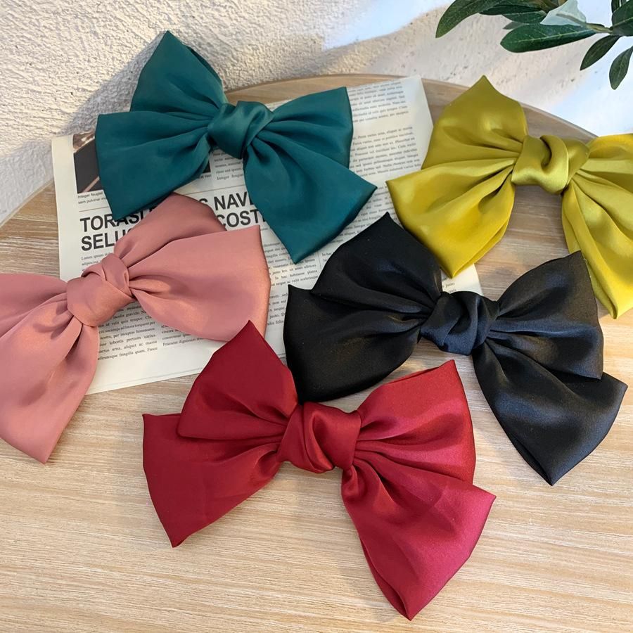French retro satin big bow hairpin JK Japanese Korean version Lolita top clip back head hairpin head jewelry Turmeric (spring fingers)