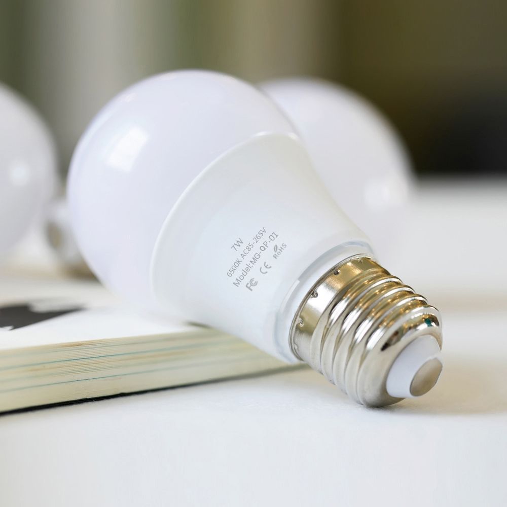 2PCS E27 7W LED Light Bulb With Motion Sensor