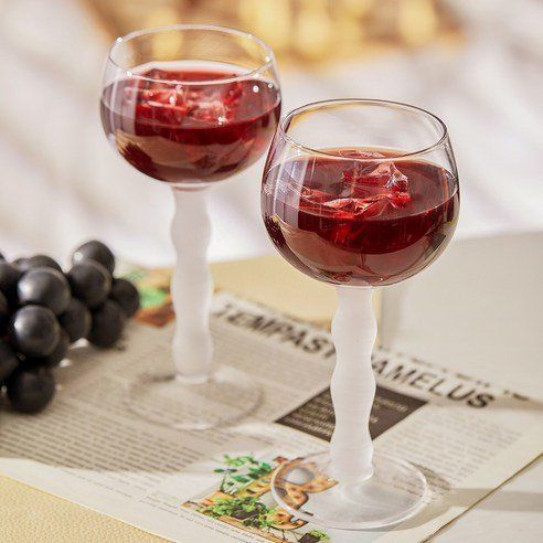 Louis & Toppel Slim Wine Glass White
