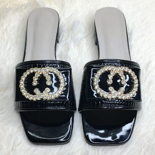 LADIES SLIPPERS - BLACK