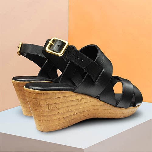 V-wedge Female Black Sandal