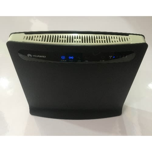 B593s-22 4G LTE Universal CPE Router With 4 LAN & Telephone Port