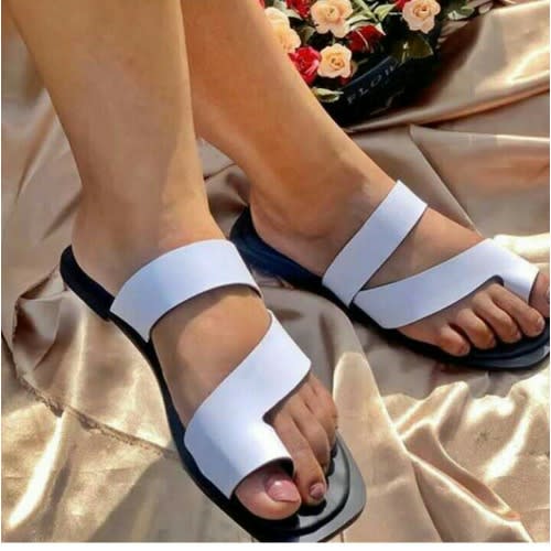 Female Toe Slippers - White