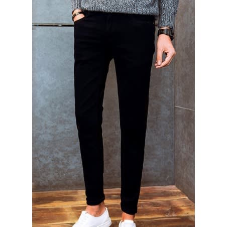 Men Black Fitted Straight Jeans