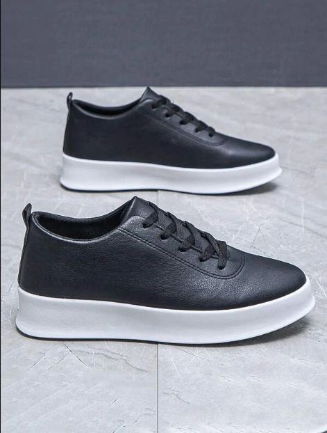 Comfortable Light Weighted Round Toe Sneakers