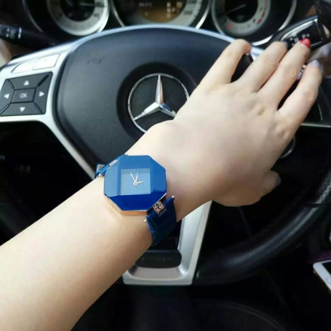 Korean Fashion Ladies Diamond Mirror Quartz Watch