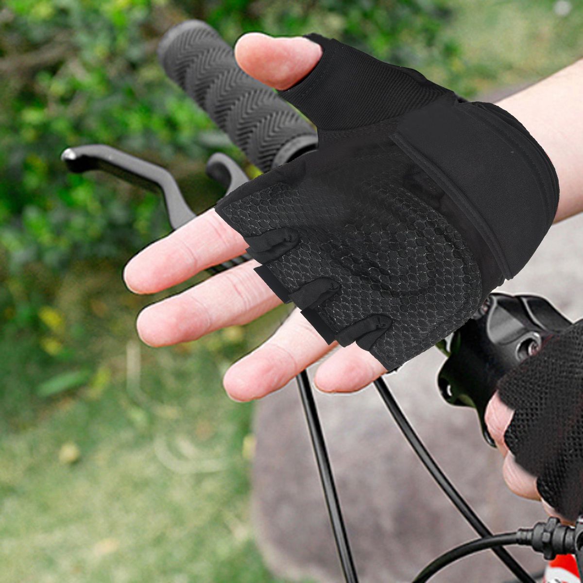 Men Half Finger Bicycle Gloves Anti-Skid Soft Black