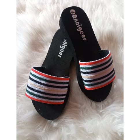Ladies Comfy Flat Slippers