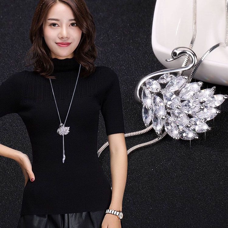 Modern And Trendy Women Artificial Crystal Swan Long Necklace Sweater Chain