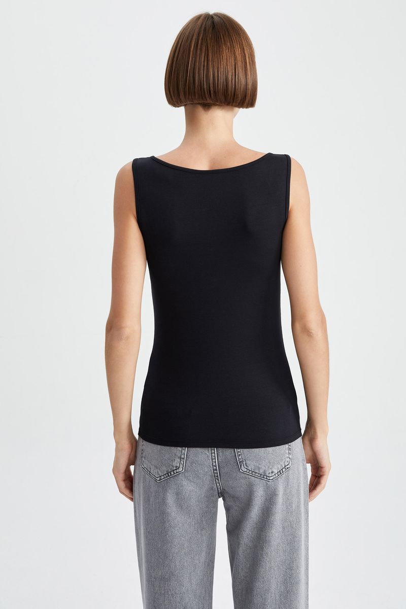 Woman Slim Fit Crew Neck Knitted Athlete - Black