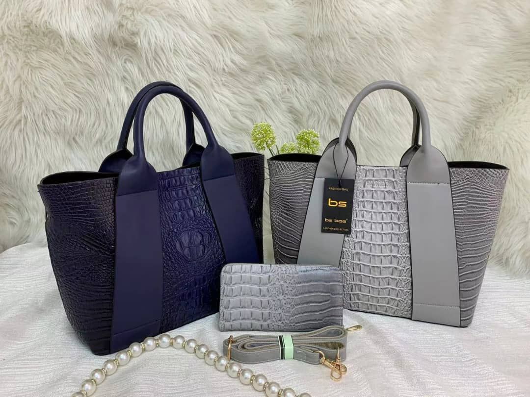 Gray Pearl 2 In 1 Luxurious Chopper Design Handbag For Women
