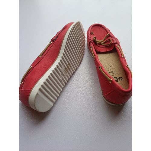 Girls Flat Dressing Shoe - Red