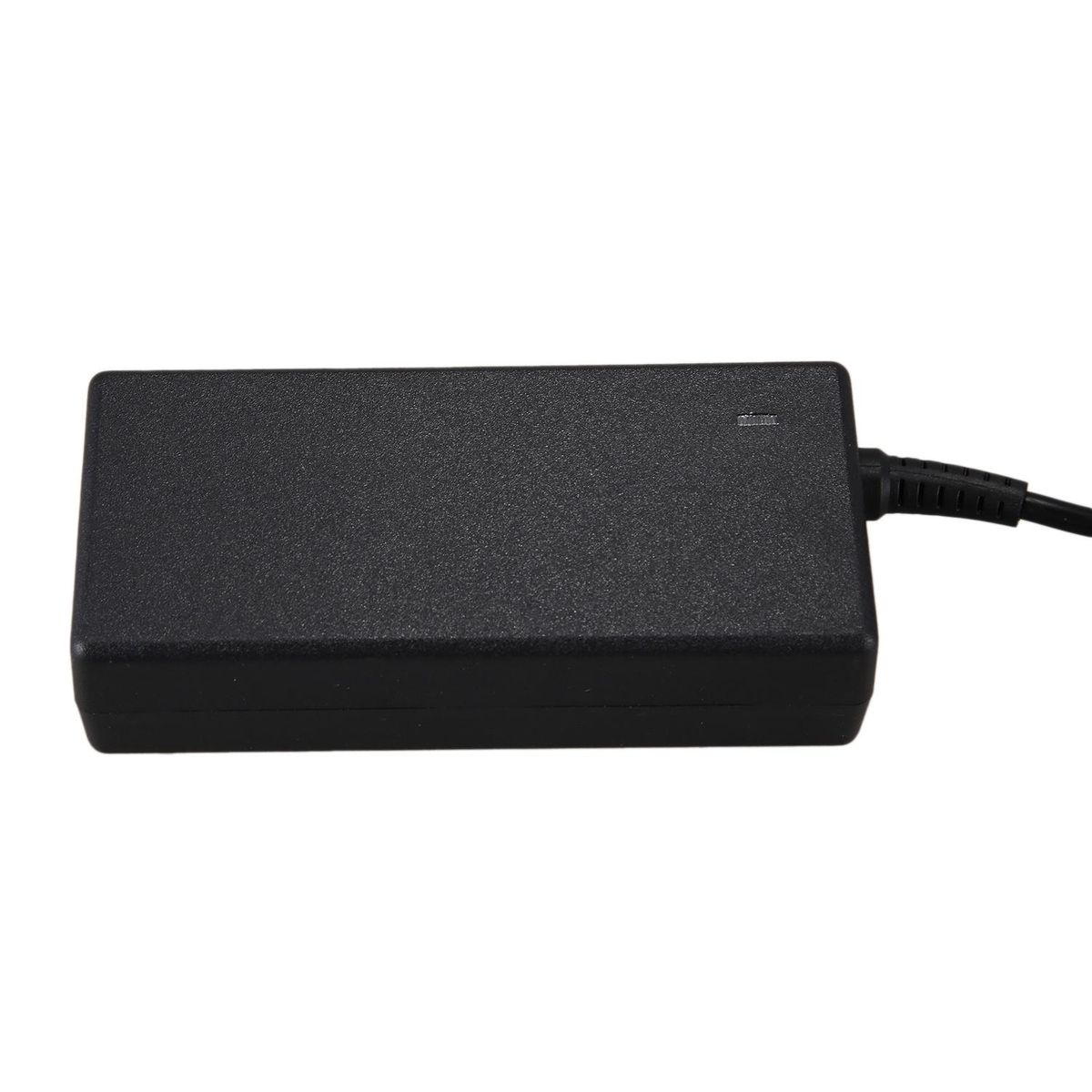 19.5V 3.34A 65W AC Adapter Laptop Charger for Dell Inspiron 15 3000 5000 Series 15 3552 3558 5567 Power Supply 4.5X3.0
