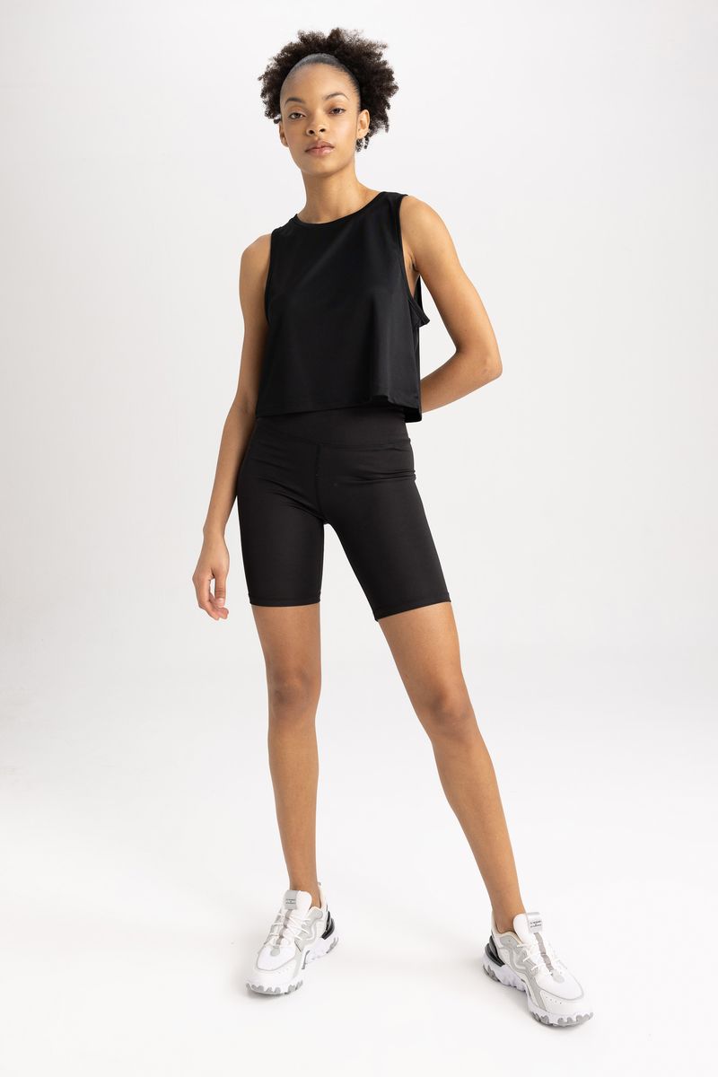 Woman Crop Sleeveless Crew Neck Knitted Athlete - Black
