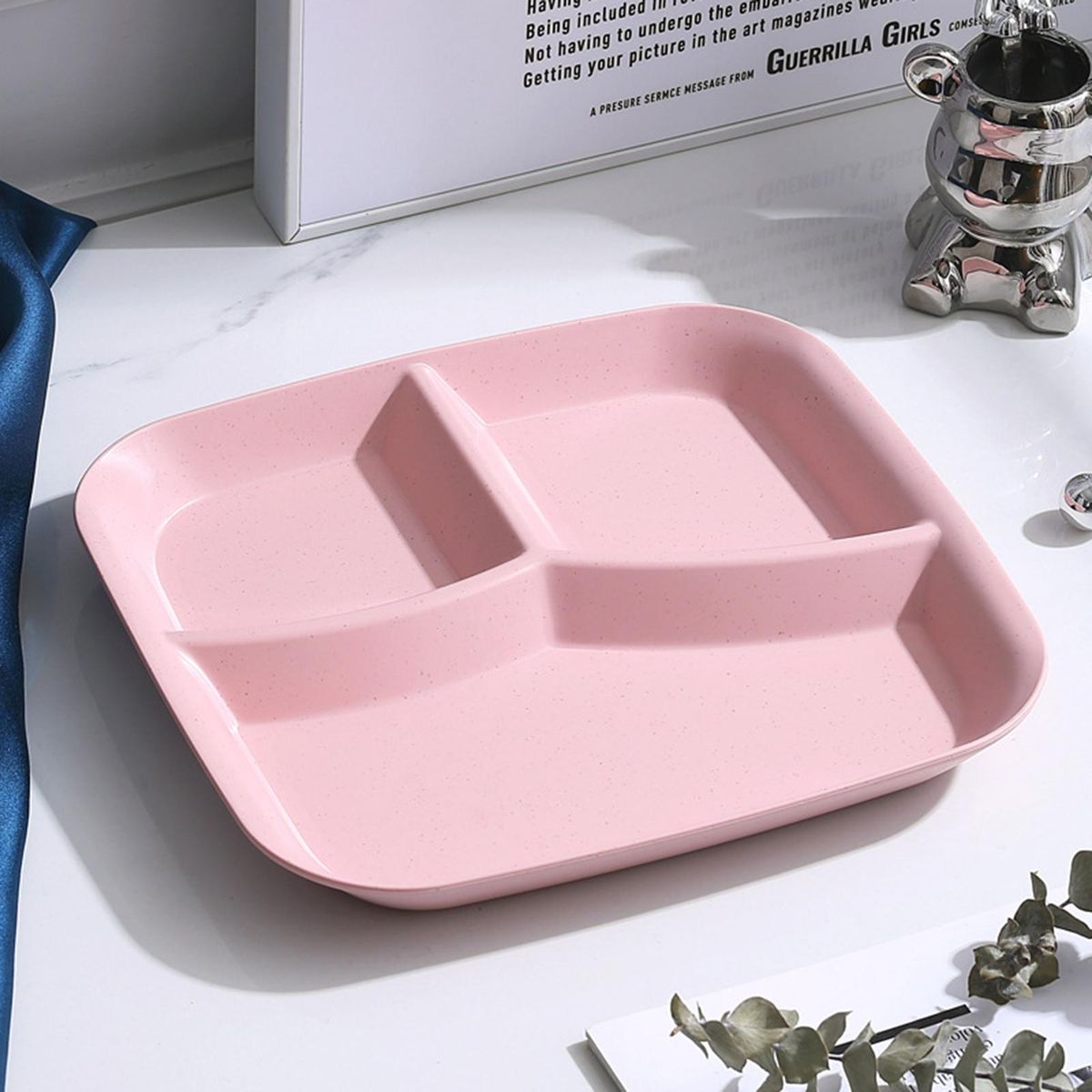 Food Grade Pp Plate 3 Compartment Rectangle Dinner Plate for Adults Pink