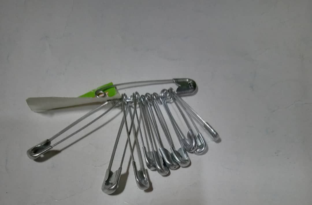 24pcs Multi Purpose Pins - Medium Size