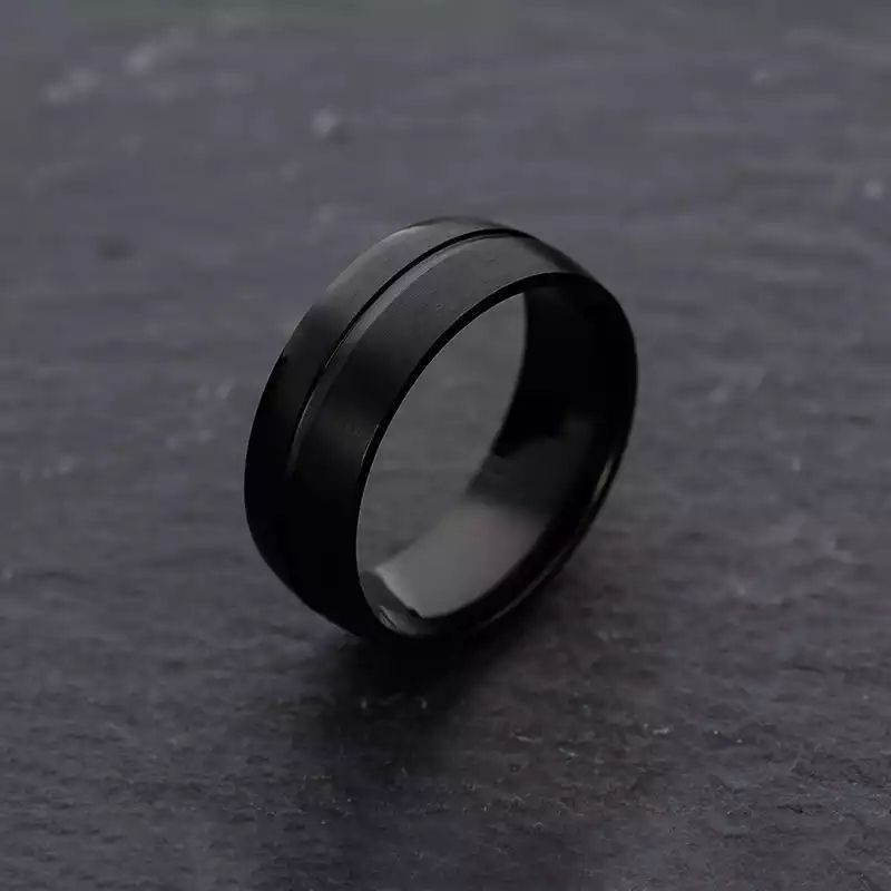 Black Simple Men's Ring Size 10
