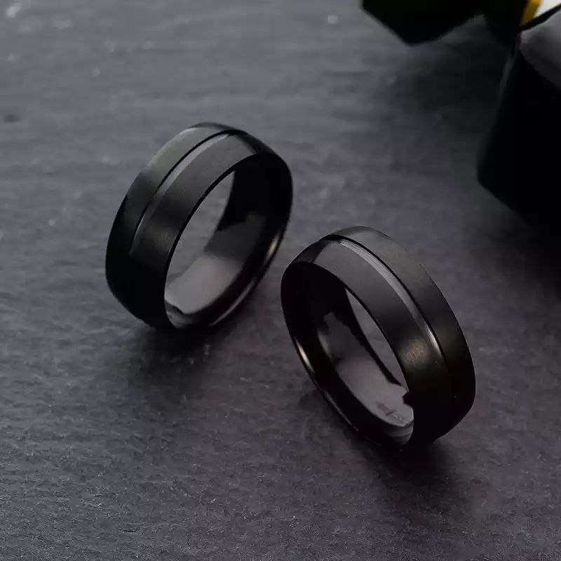 Black Simple Men's Ring Size 10