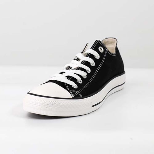 Black Lowtop Convers