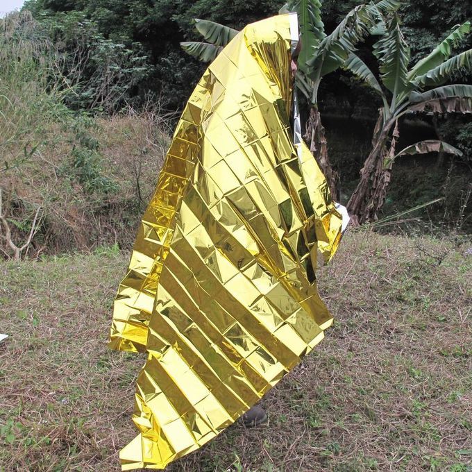 Waterproof Emergency Survival Blanket Outdoor Wild Rescue Blanket Sunscreen Gold
