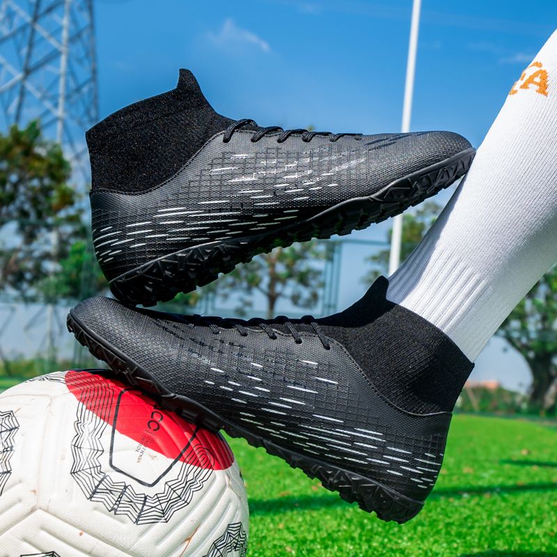 Men Cleats Soccer Shoes Fashion Football Boots Short Studs Turf TF Sneakers