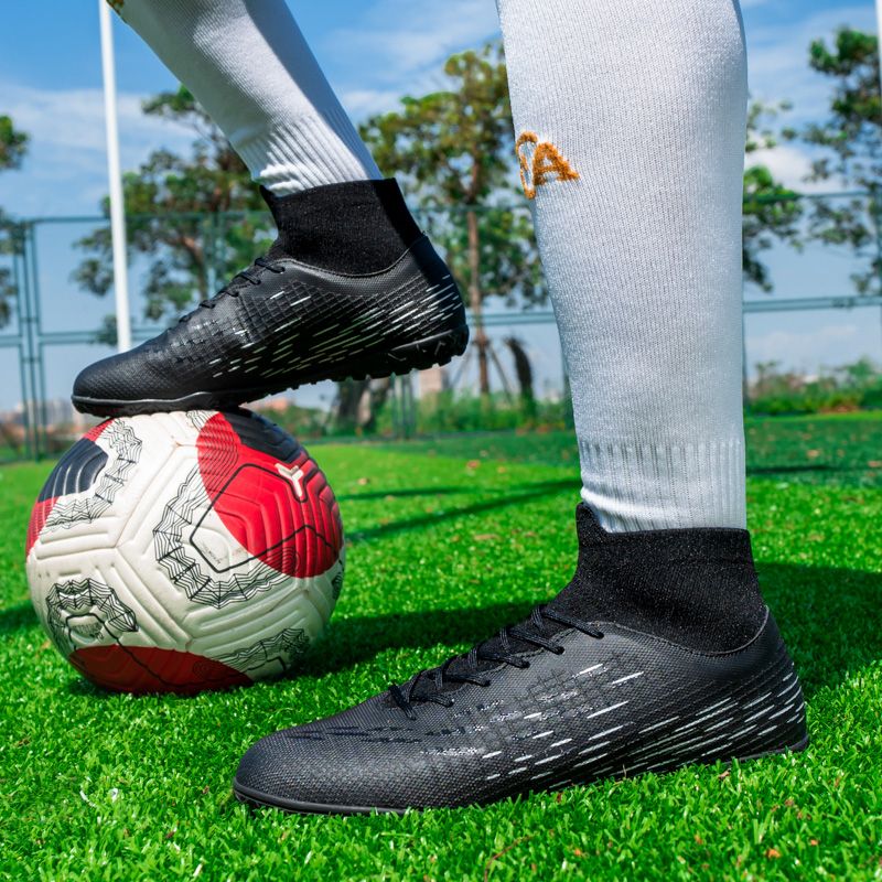 Men Cleats Soccer Shoes Fashion Football Boots Short Studs Turf TF Sneakers