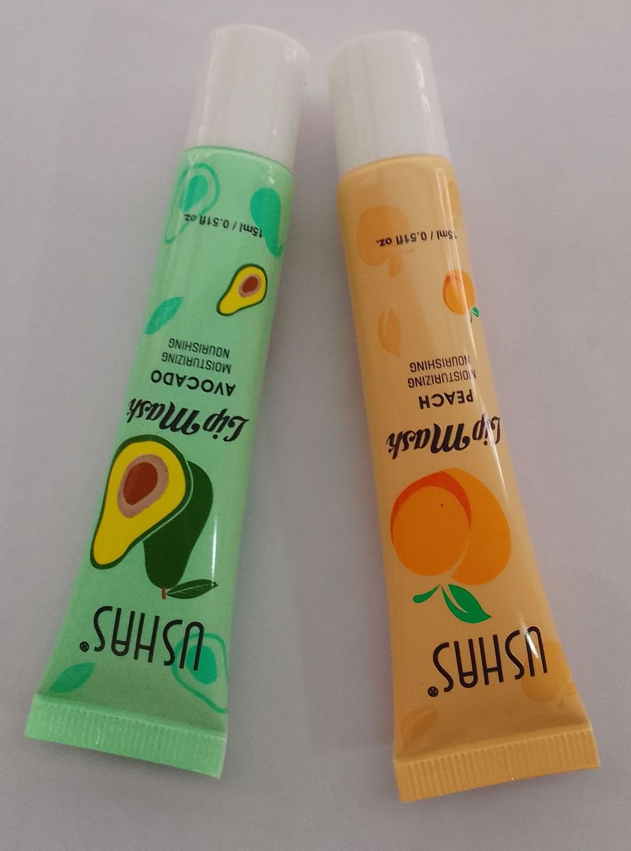 2PCS USHAS MOISTURIZING LIP GLOSS, 15ml