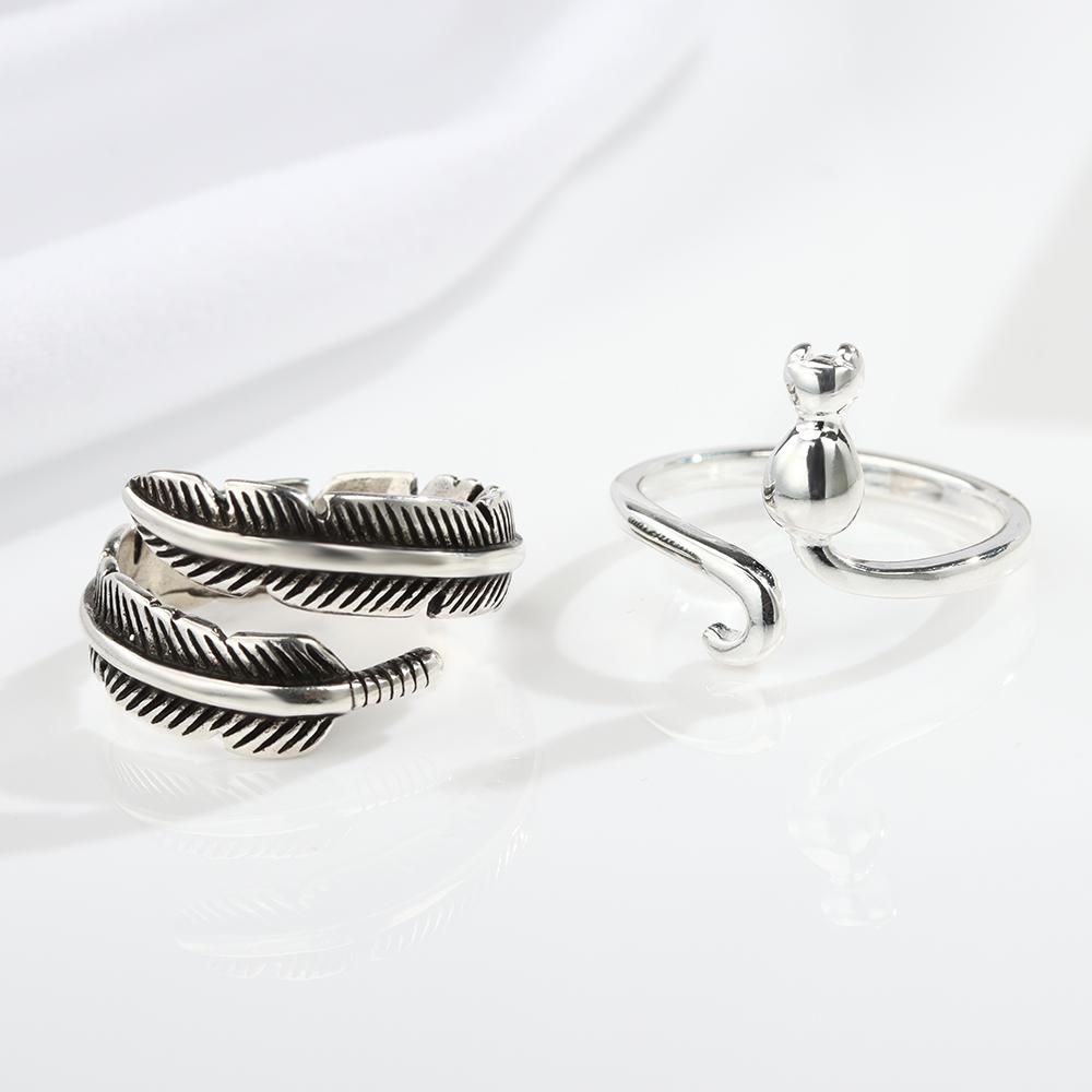 1PC Hot Adjustable Knitting Loop Crochet Loop Open Ring Knitting Tools Finger Wear Thimble Yarn Guides Sewing Hook Accessory