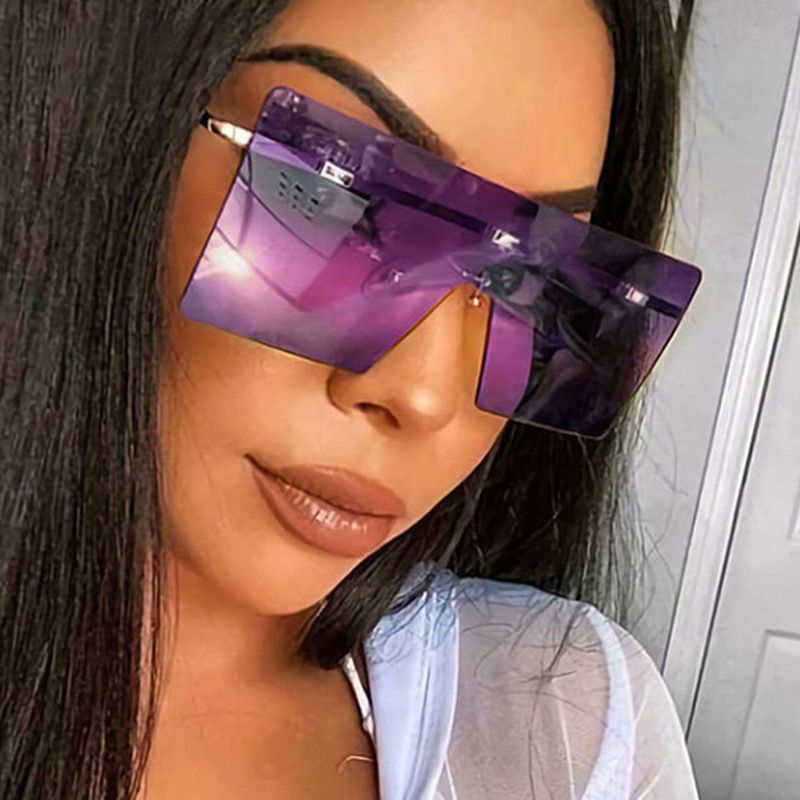 Boss Lady Trendy Oversized Sun Glasses.