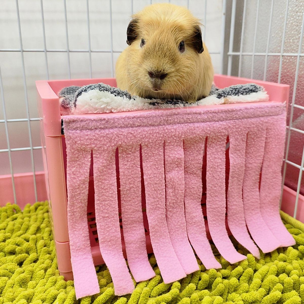 2Pcs Hamster Den Tassel Guinea Pig Hamster Pets Bed Tassel Pink