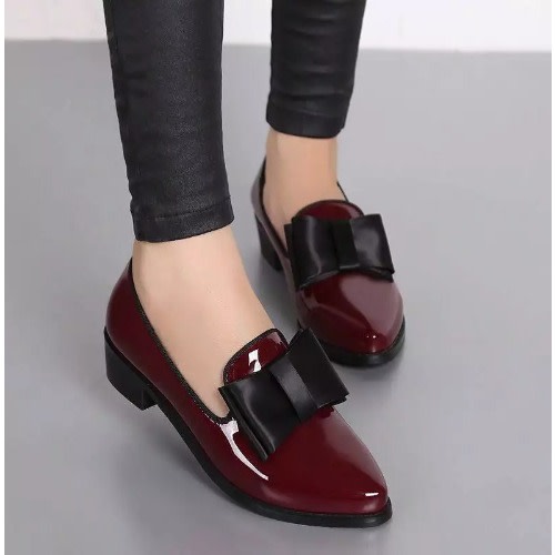 Ladies Shoe