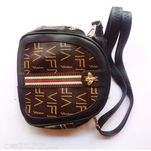Female Portable Bag  - 21x7x17cm