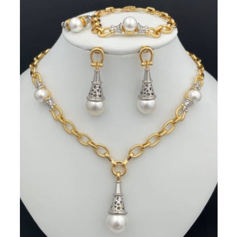 Jewelery Set - Silver, Gold And Pearl