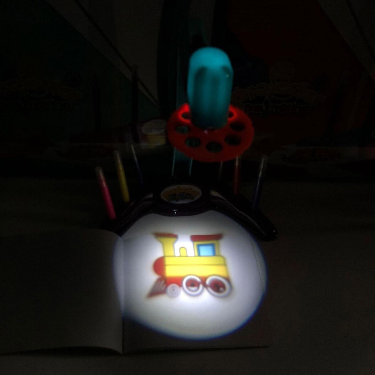 Kids Smart Projector Desk with Light Brush Learning Painting Machine Kids Early Learning Educational Toy Drawing(B)