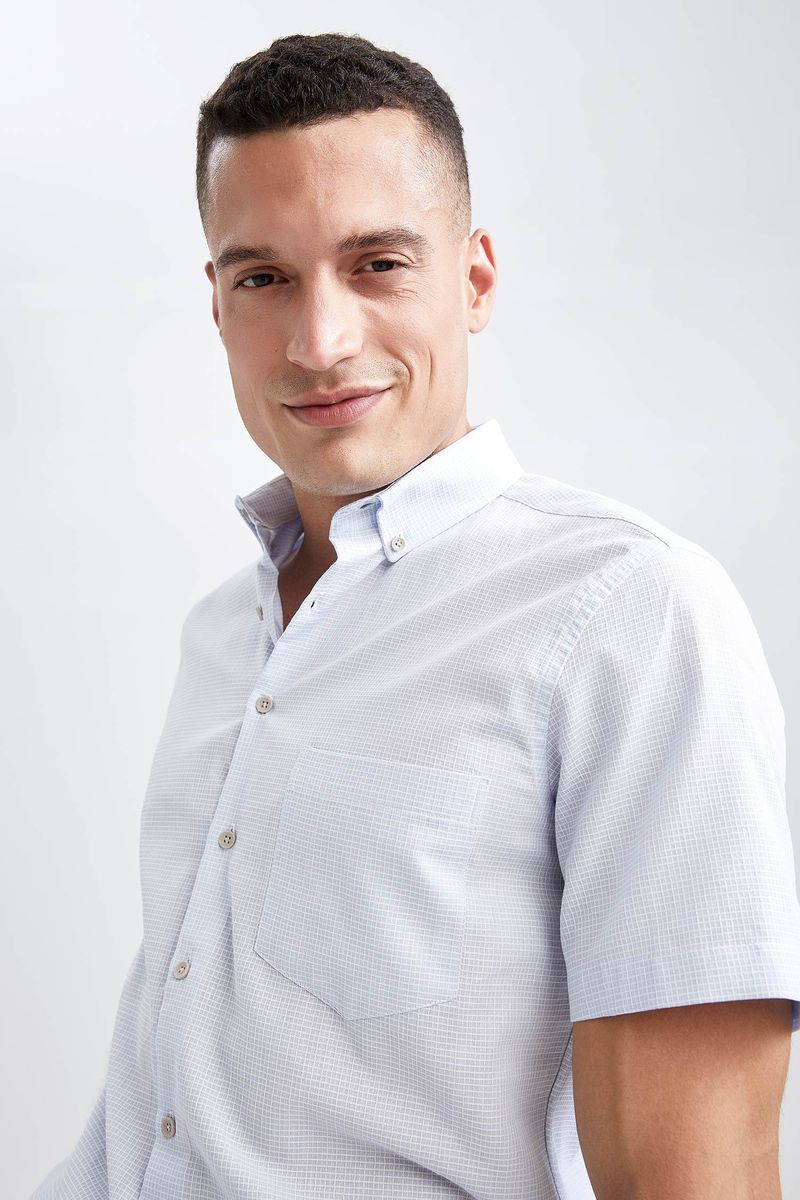 Man Smart Casual Slim Fit Buttondown Polo Neck Woven Short Sleeve Shirt - Blue