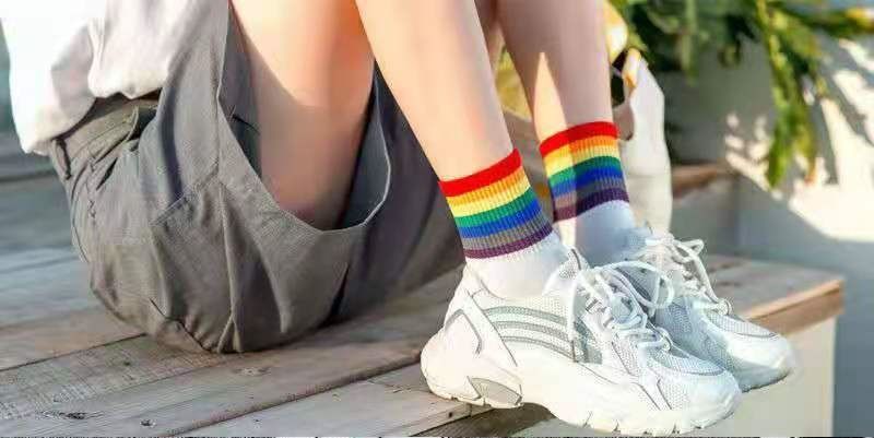 5 Pairs-in-1 Unisex Fashion  Long Socks-Rainbow Stripe