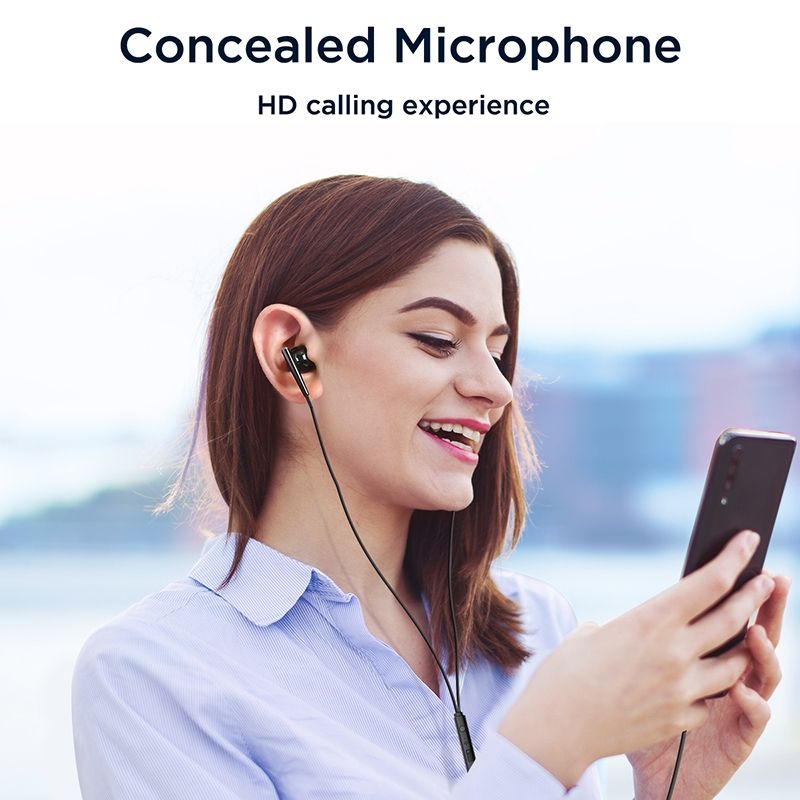 3.5mm Wire-controlled Half In-ear Gaming Earphone