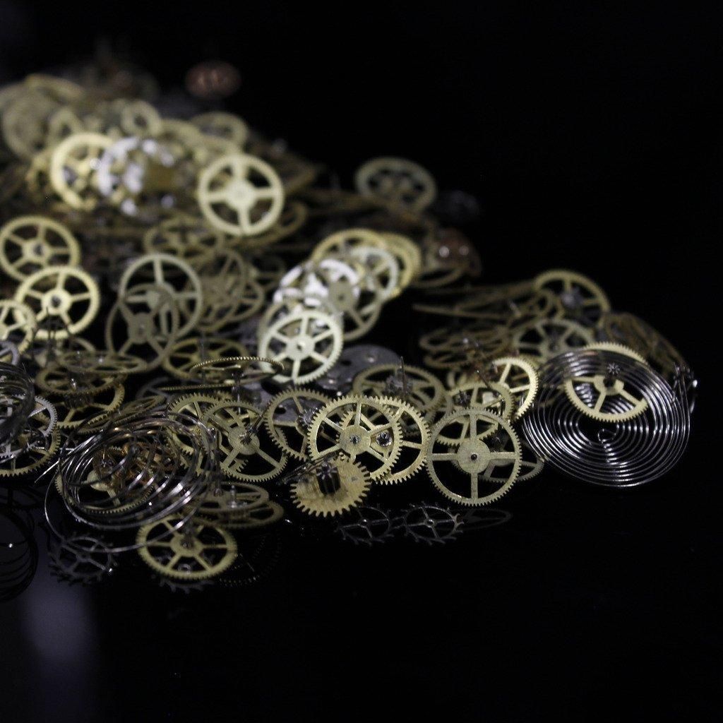 Lot of 50 g of antique watch spare parts Vintage steampunk f