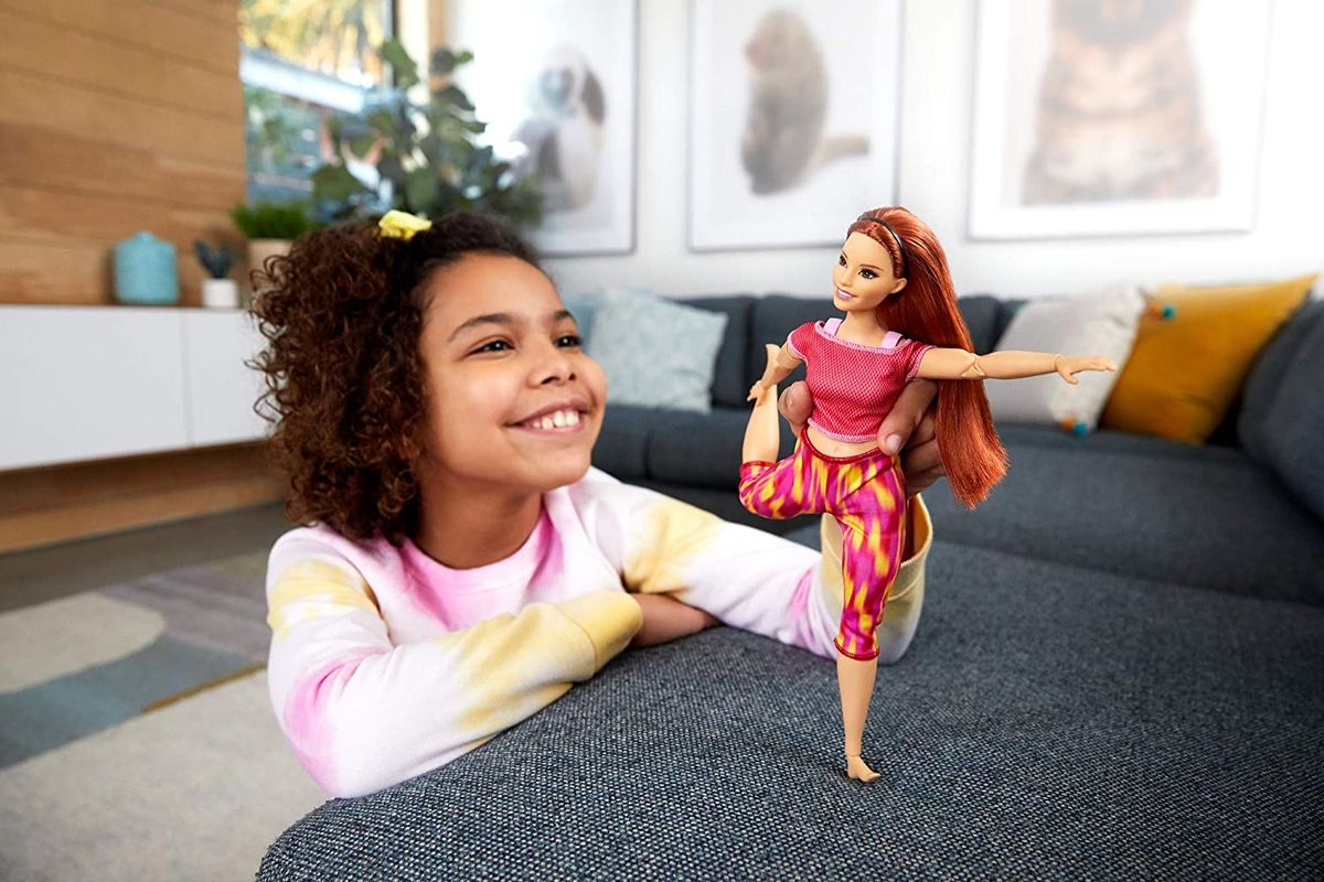 Made To Move Doll Curvy With 22 Flexible Joints GXF07