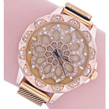 Women's Stylish Mesh Watch - Gold