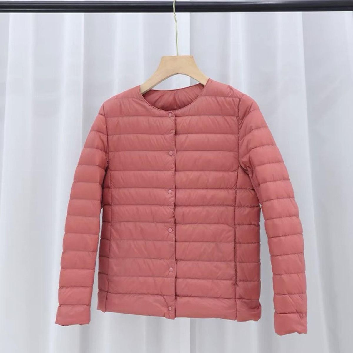 2022 New Round Neck Down Coat for Women's Warm and Thin Inner Tank Short V-Neck Collarless Inner
