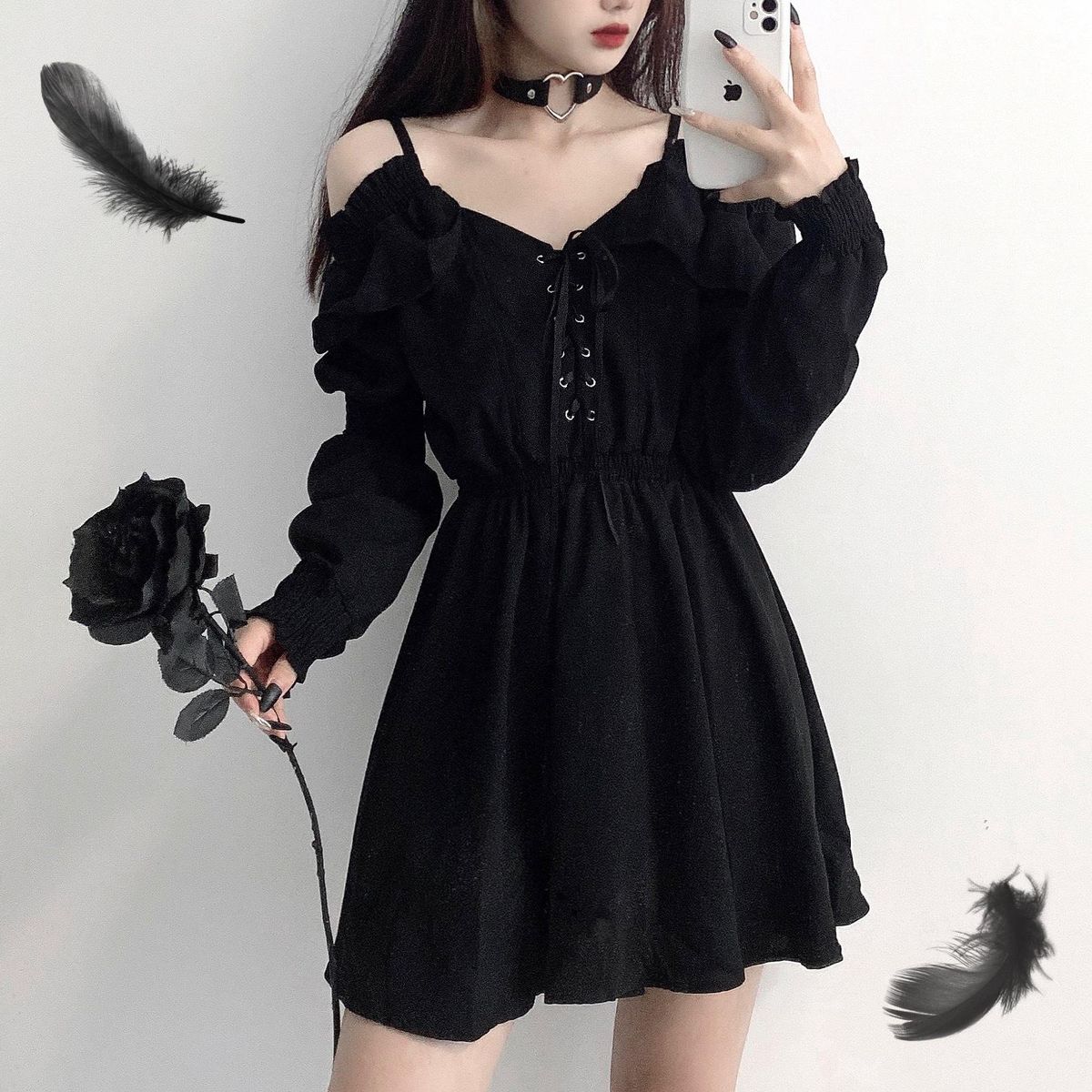 Lace up dress ins dark black lace up suspender off the shoulder waist shows thin Hepburn style small