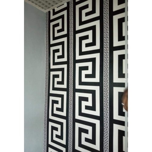 Wallpaper; Versace-Inspired - Black Nd White