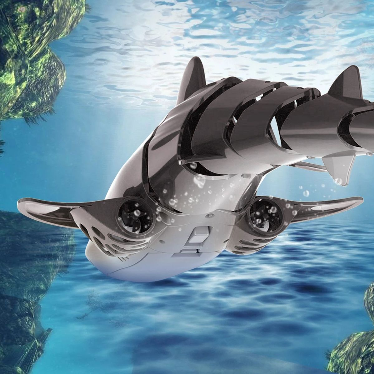 1 Set RC Shark Toy Remote Control Toy Simulation Shark Boat Black