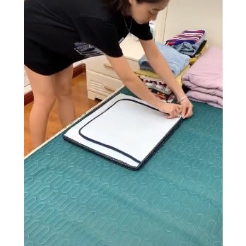 Foldable Clothes Organizer - 25.6 x 18.9 x 15.7"