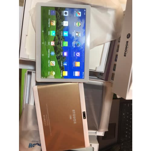 10 Inches 2gb/32gb, Dual Sim, 4g Lte, Android 6.0 And With Leather Pouch