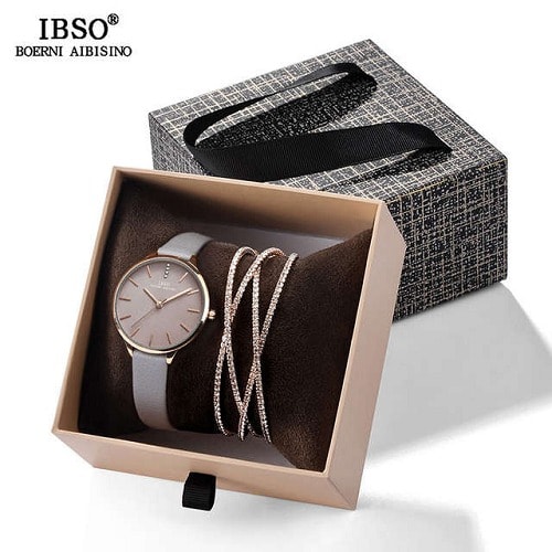 Women's Watch And Bracelet Gift Set