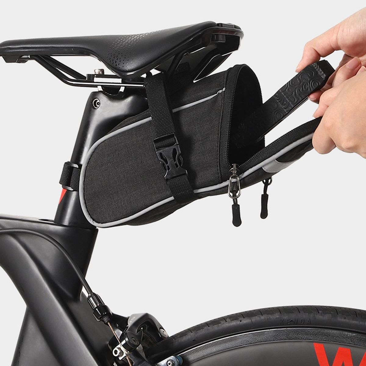 Chain Magic Buckle Tool Bike Chain Pliers Quick Removal for Cycling Black