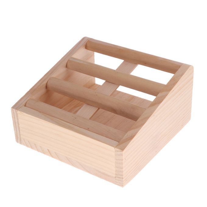 Small Pet Rabbits Guinea Pig Wooden Rack Feeder Hay Grass Nesting