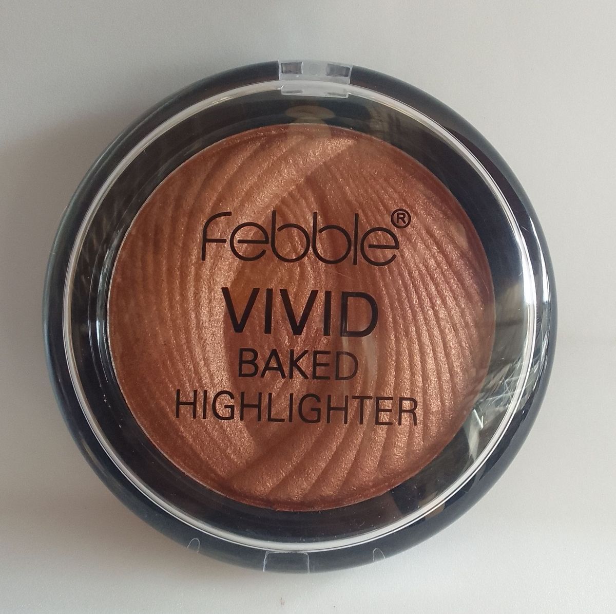 FEBBLE VIVID GLOW BAKED BRONZER AND HIGHLIGHTER  02
